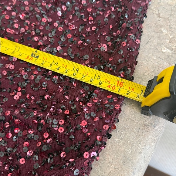 Time to sparkle this holiday season beautiful Adriana papell new dress - Picture 9 of 10